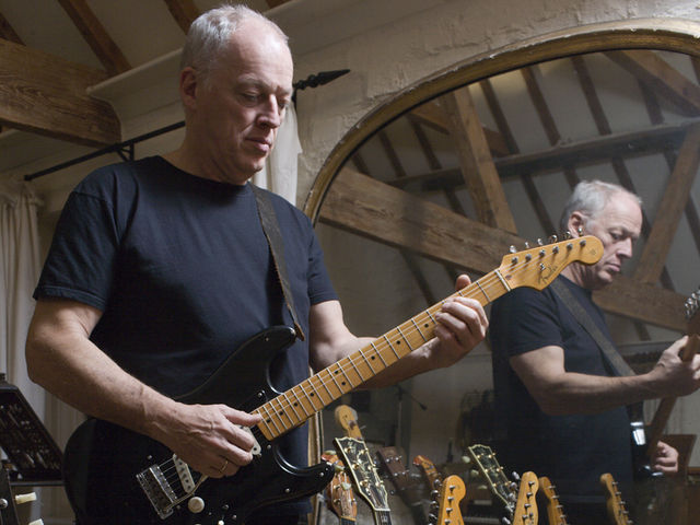 Fender launches David Gilmour Black Strat Gilmour with the original